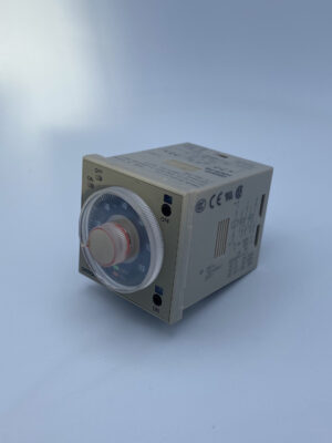 Omron H3CRF8 Timer