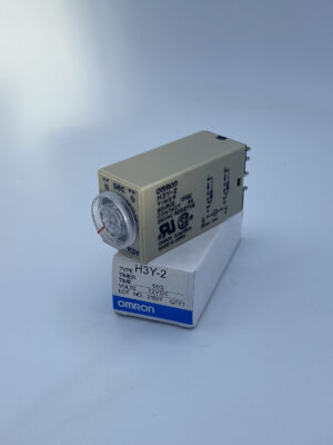 Omron H3Y2 12VDC60s Timer