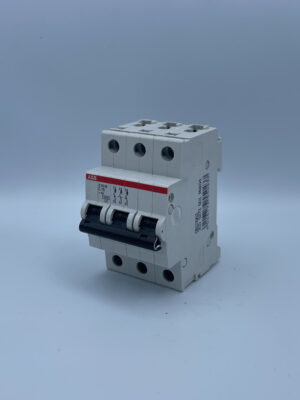 EA2517 ABB 2CDS273001R0104 S203MC10 MCB