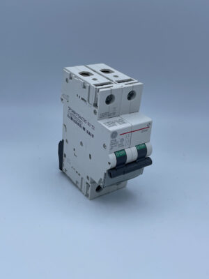 GE General Electric EP102C16 Circuit Breaker