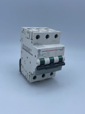 GE General Electric EP103D06 Circuit Breaker